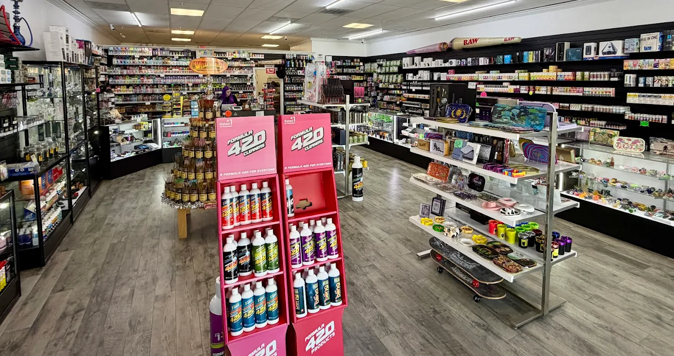 Full panoramic view inside Cloud Factory Smoke and Vape Fort Myers location